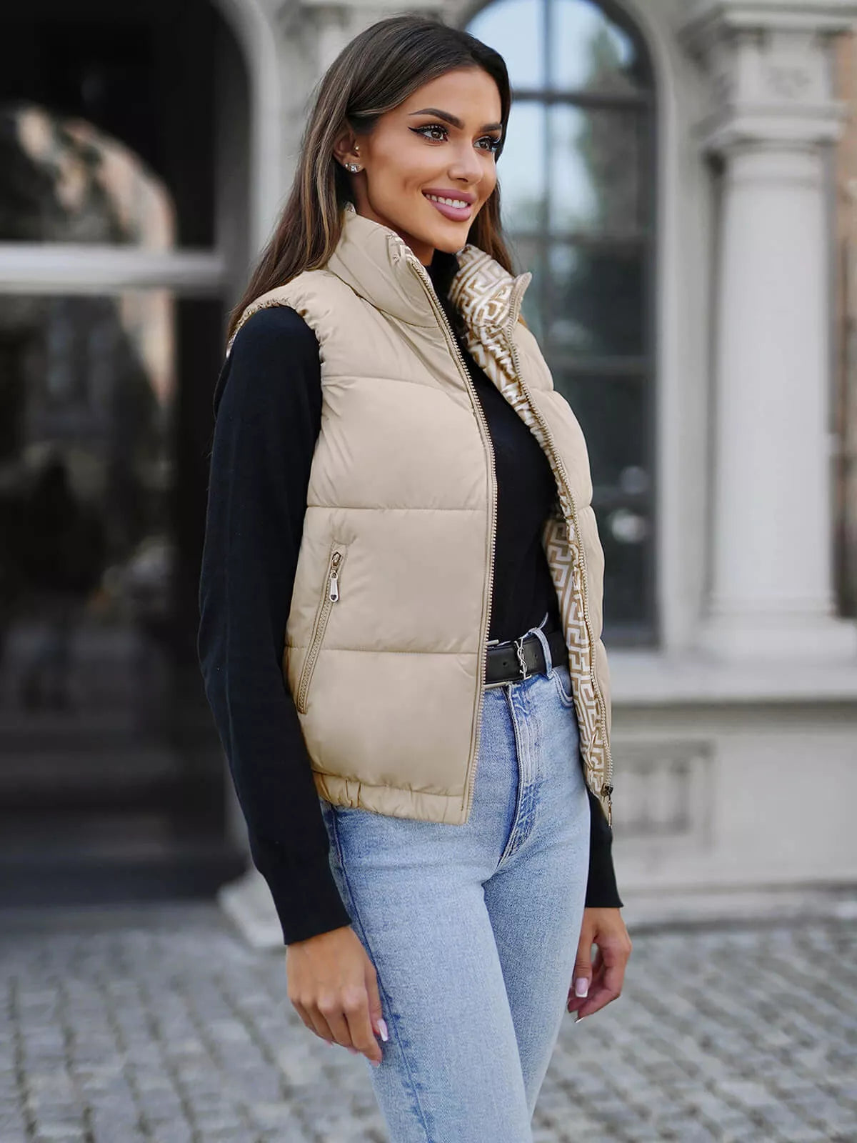 Vest in brown color Debor