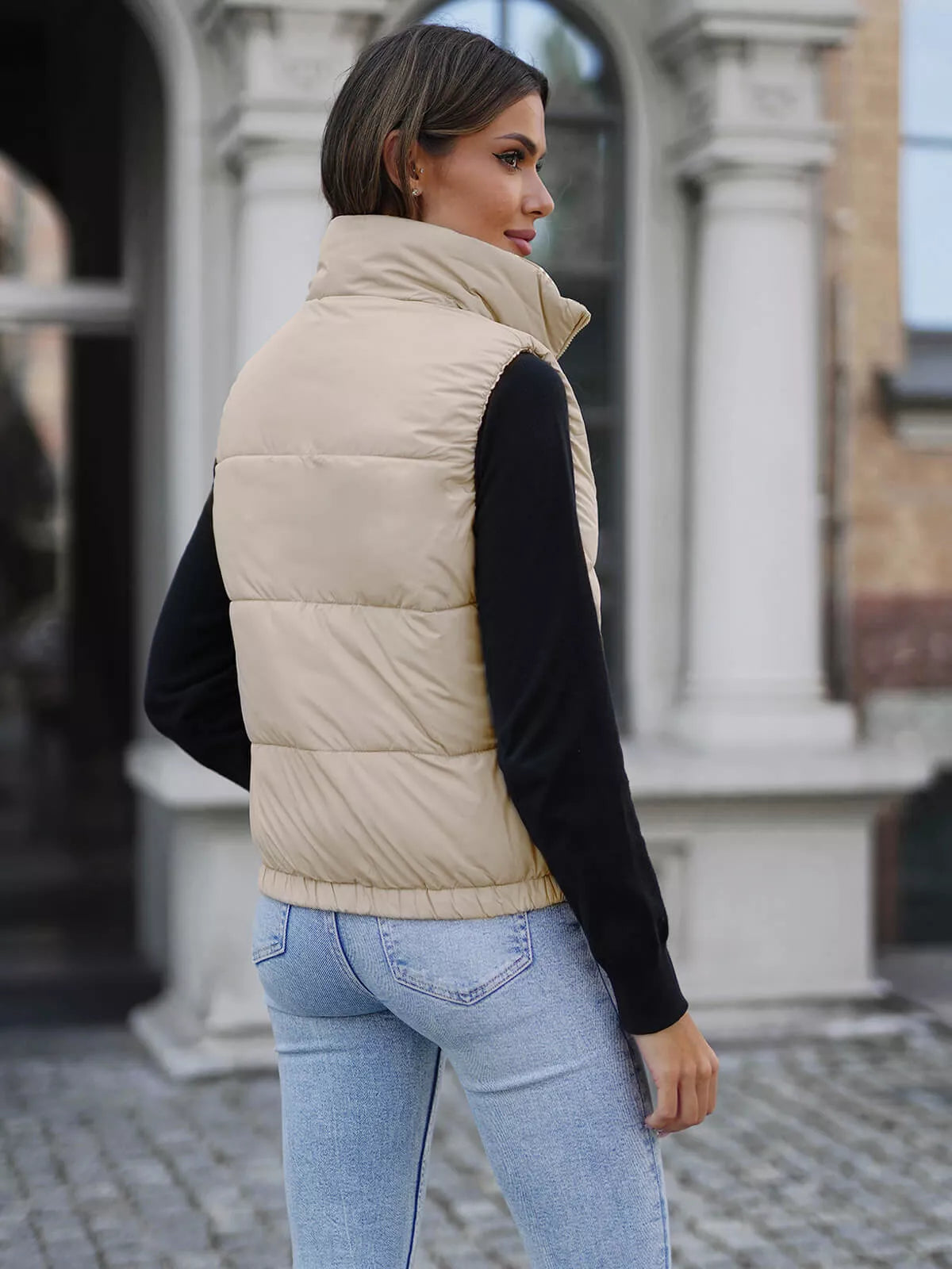 Vest in brown color Debor