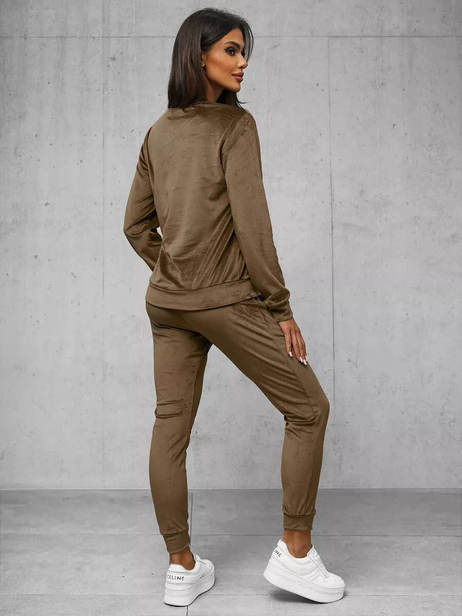 Dark brown velour Monar