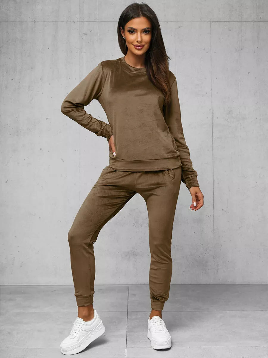 Dark brown velour Monar