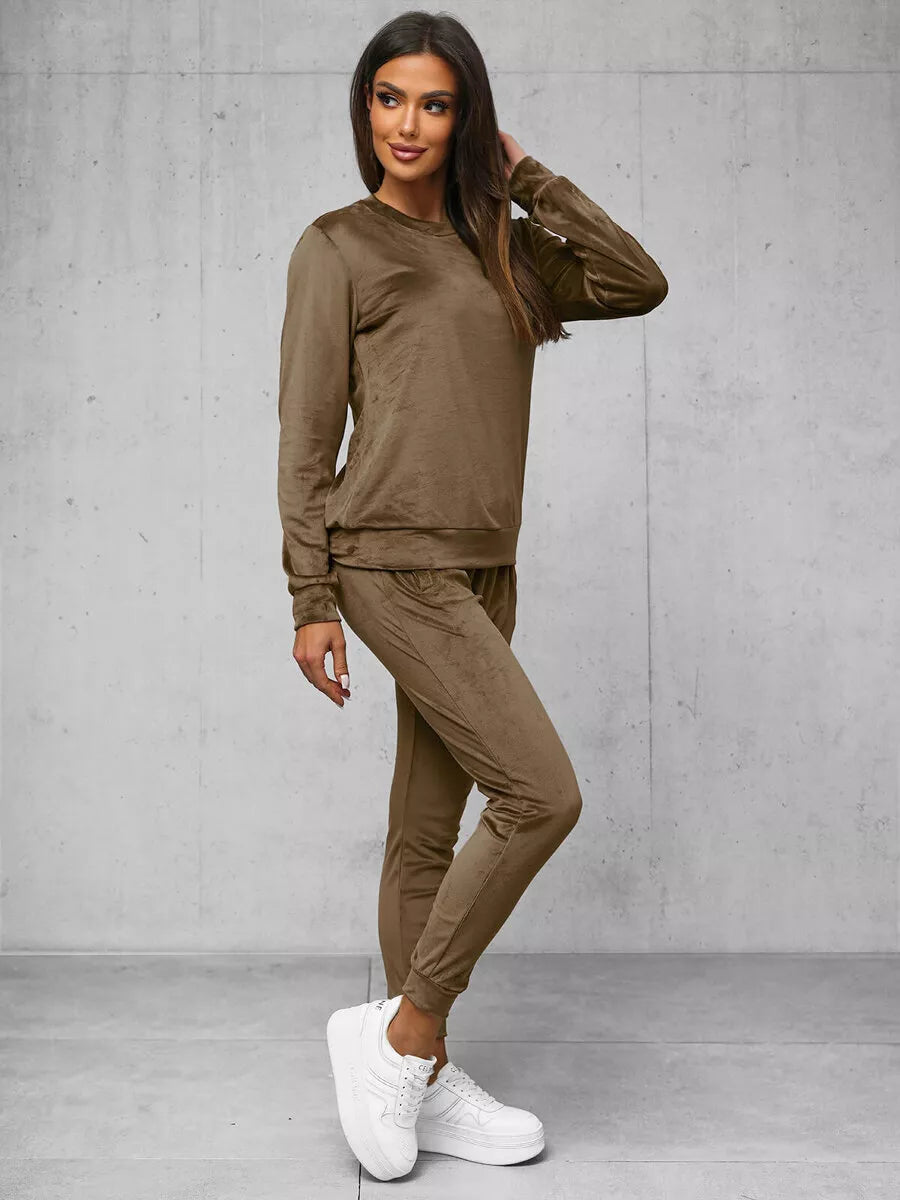 Dark brown velour Monar