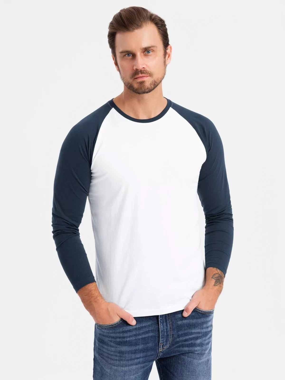 Men's white/dark blue long-sleeved T-shirt Artur