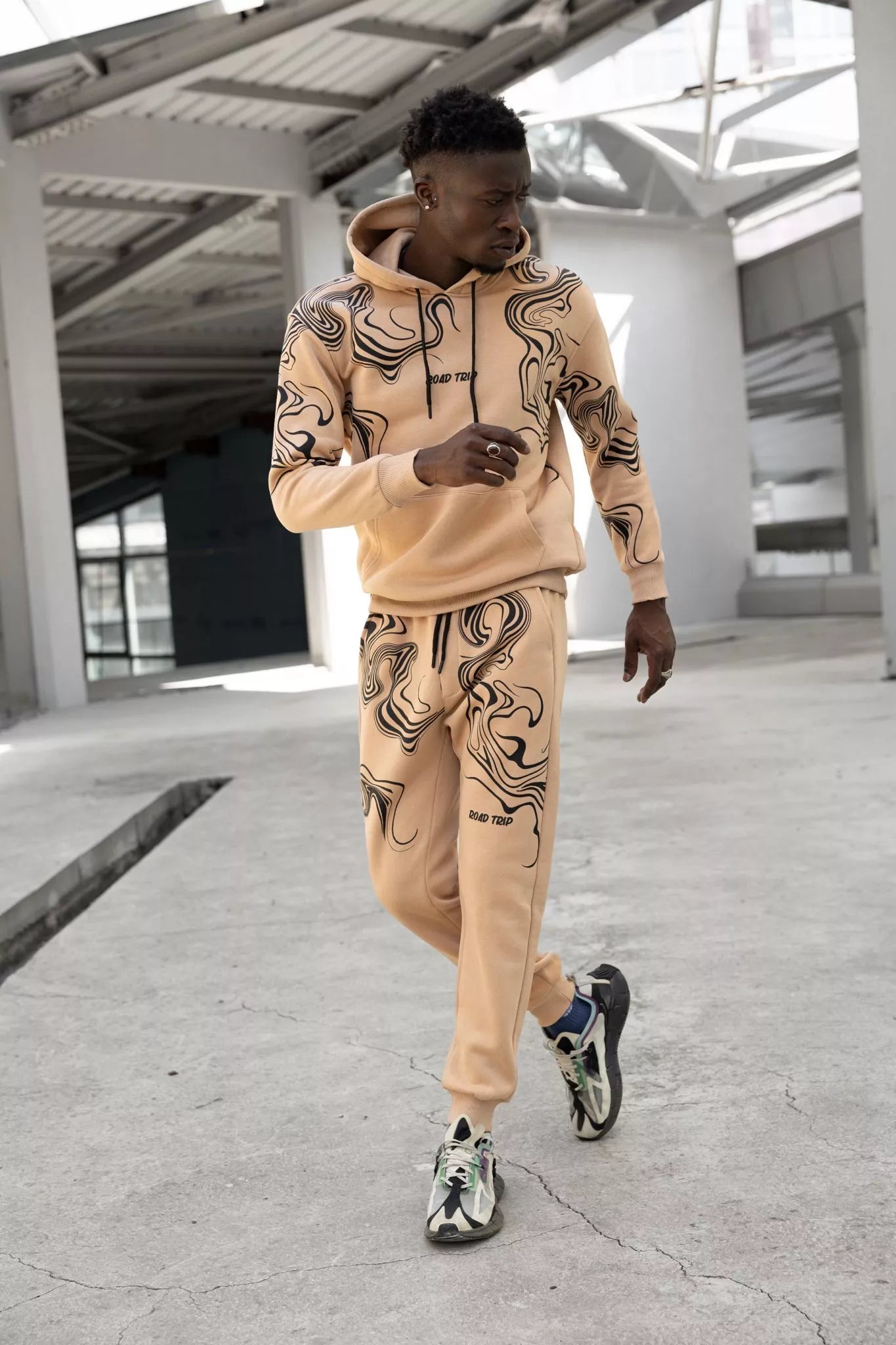 Men's sand-colored tracksuit Road Trip