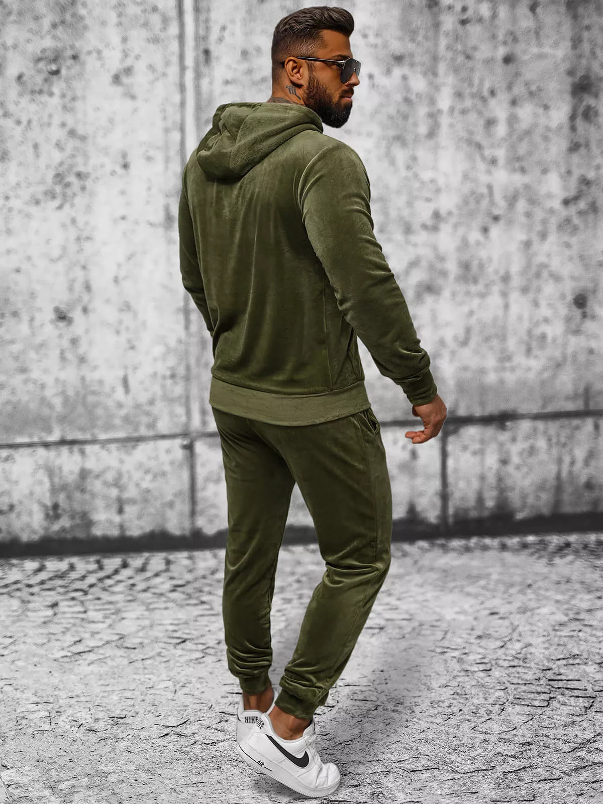 Men's velour tracksuit in khaki color, Rolos brand.