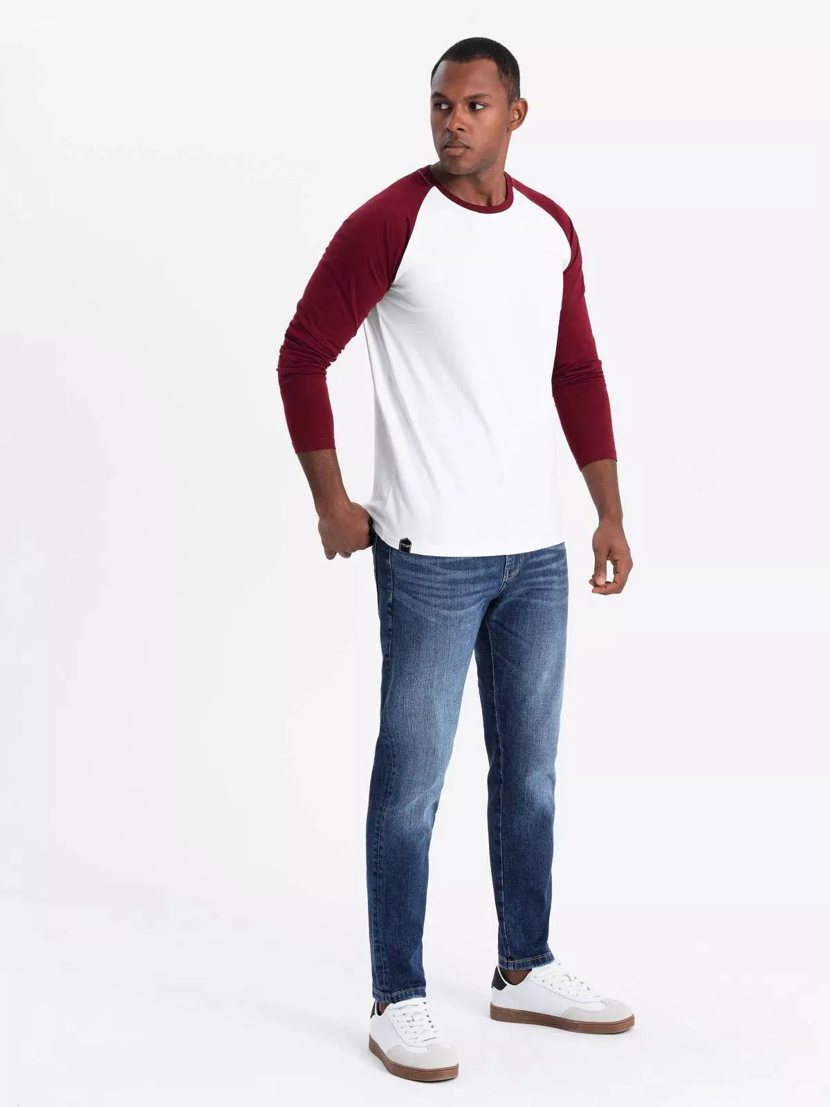 Men's white/burgundy long-sleeved T-shirt Artur