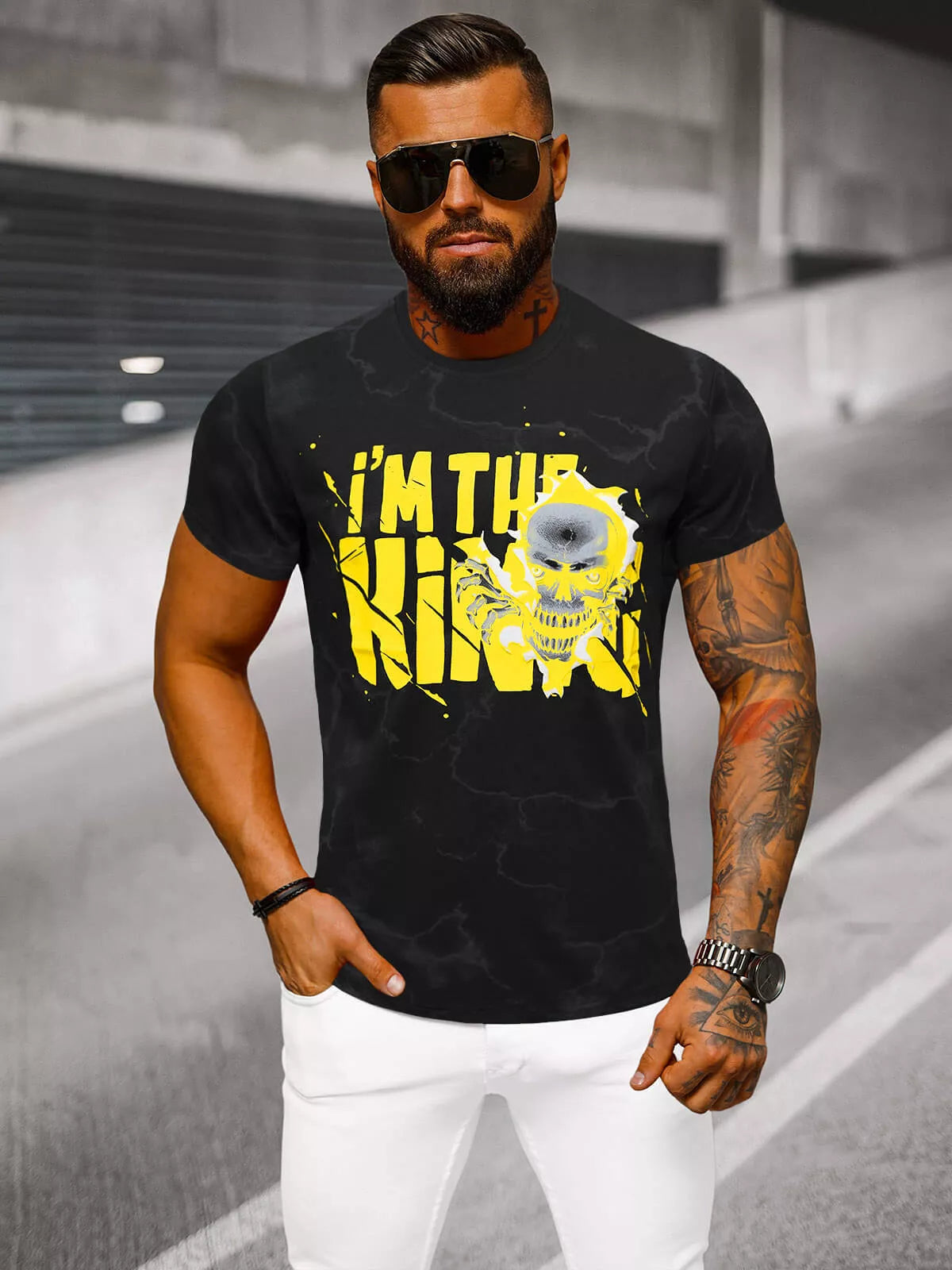 Men's black T-shirt King