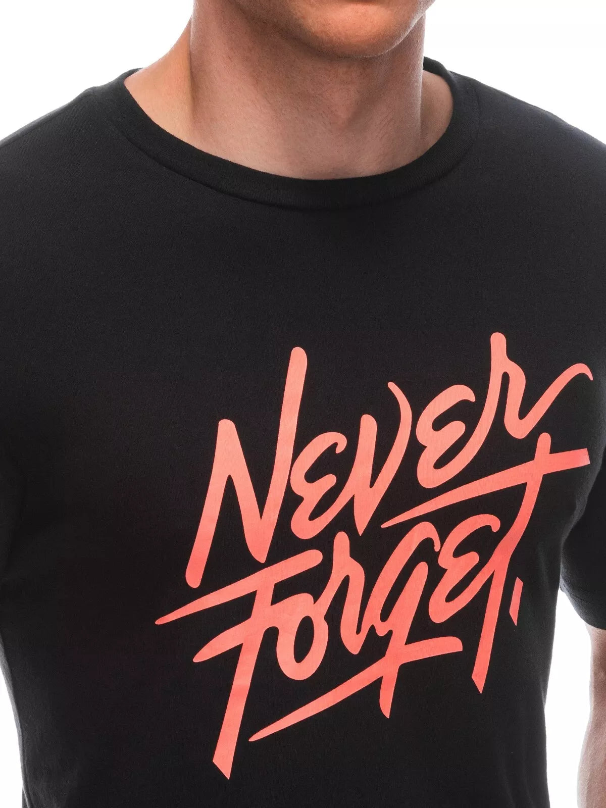 Men's black T-shirt Forget